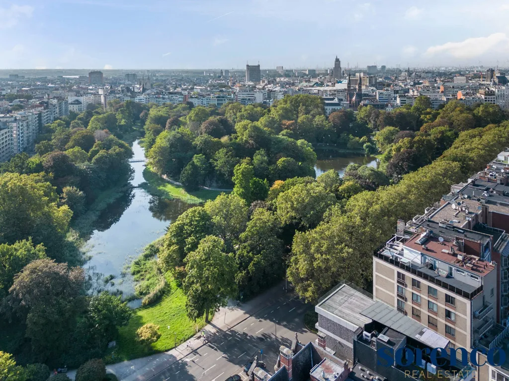 Vue aérienne - Penthouse avec Terrasse Panoramique à Anvers