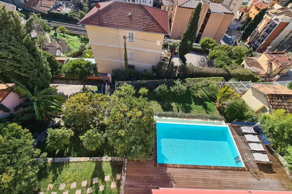 Õhuvaade - Luxury Penthouse with Sea View in Menton