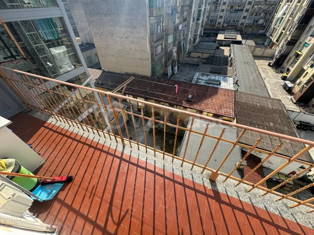 Balcon - Rearranged Flat with Balcony in Turin