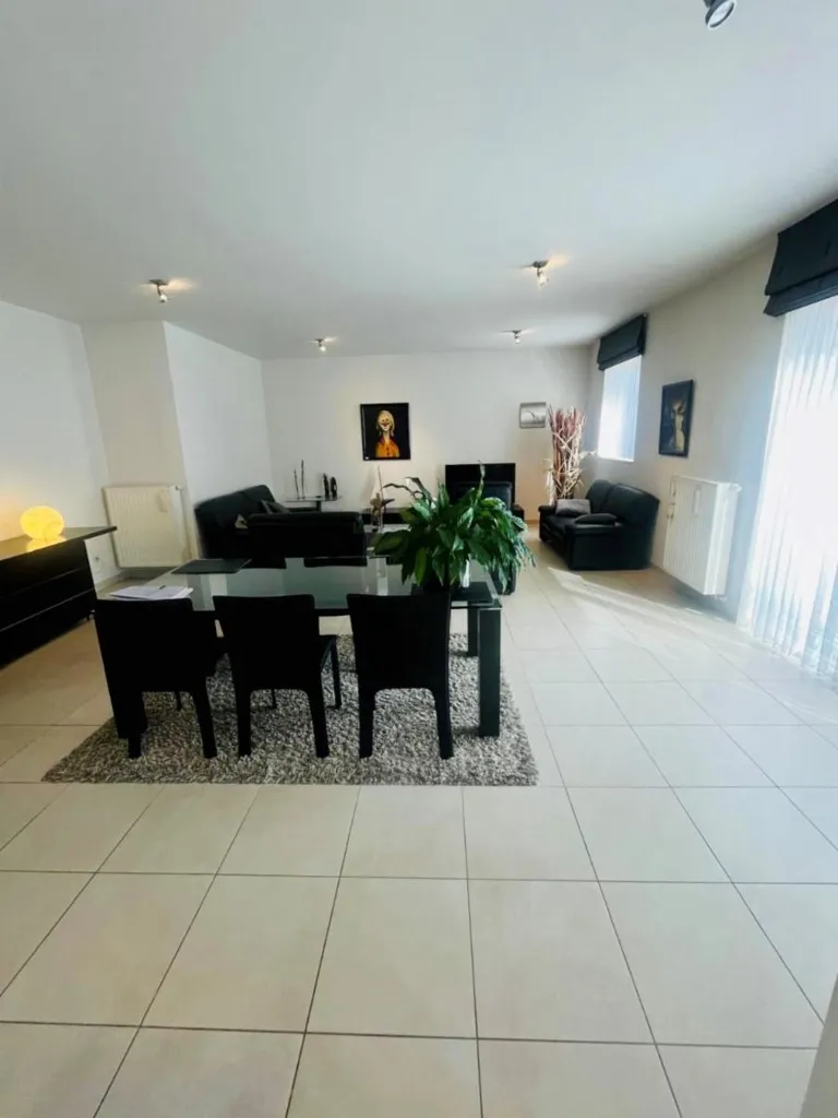 Söögituba - Modern Ground Floor Flat near Aalst Park