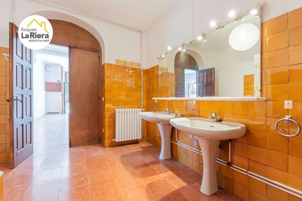 Salles de bain - Detached House with Garden in Arenys de Munt