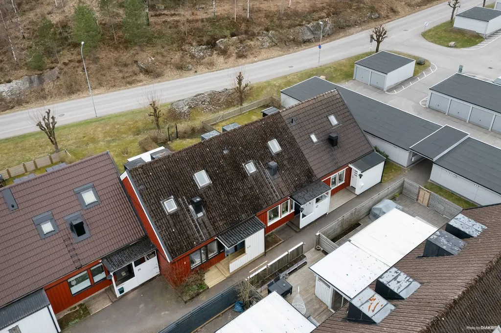 Õhuvaade - Detached House with Balcony in Borås