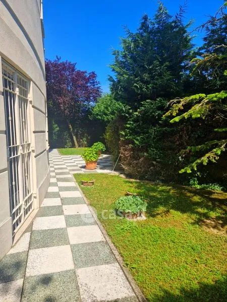 Jardin - Duplex Apartment with Private Garden in Modena