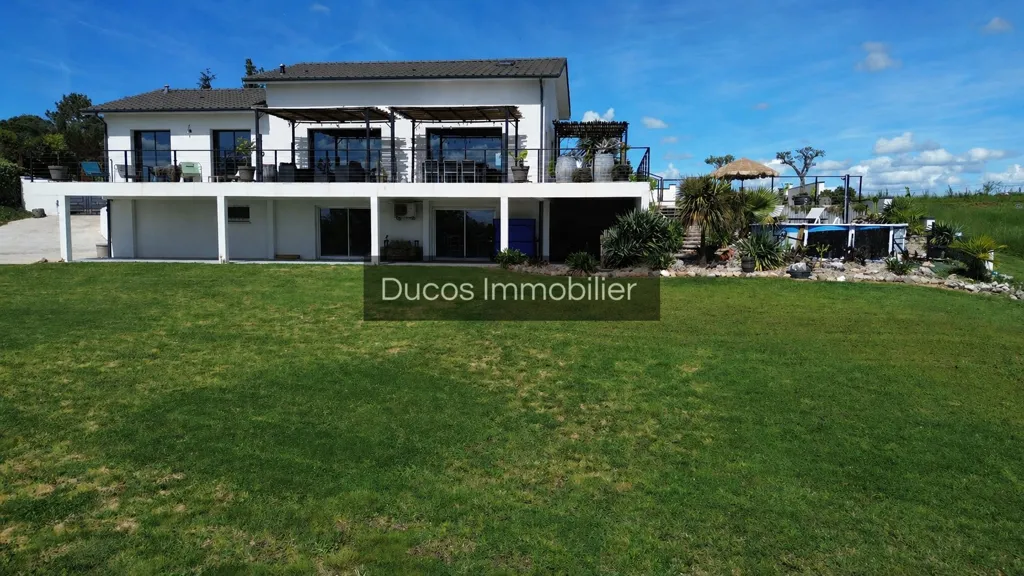 Aed - Contemporary Villa with Pool near Marmande