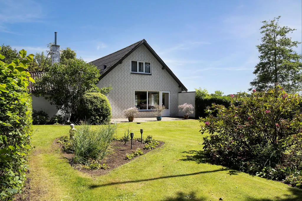 Aed - Villa with Forest Garden in Hollenstedvej