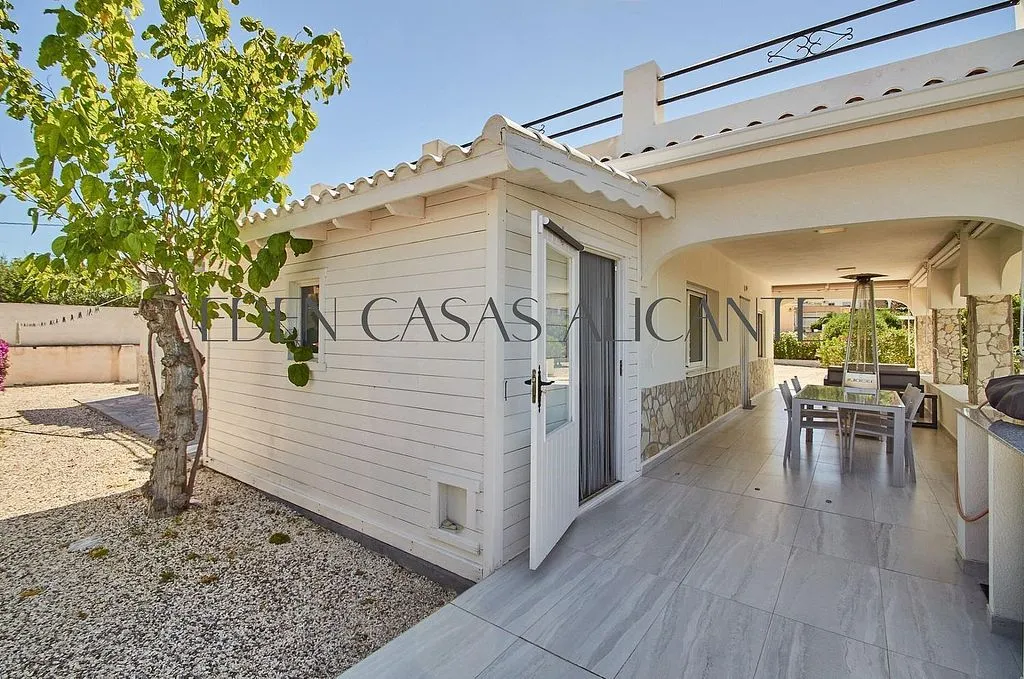Terrasse - Modern Chalet with Pool in Busot