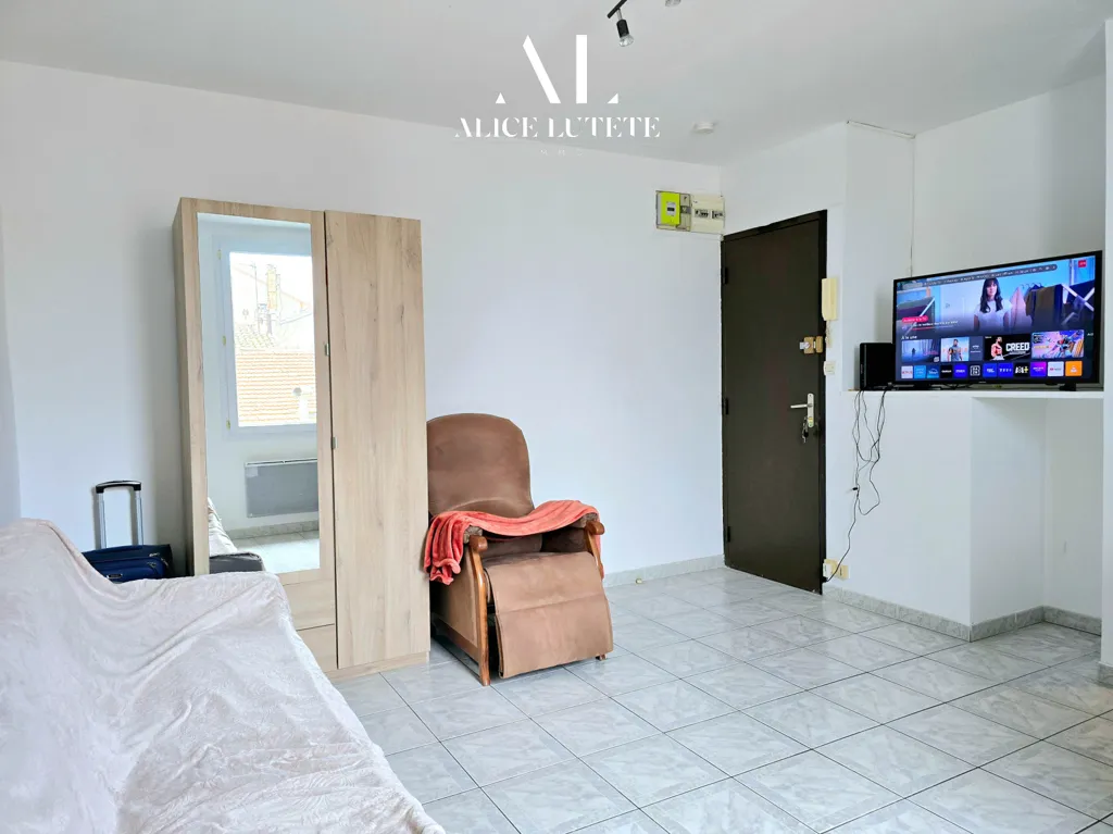 Magamistoad - Fully Let Building with Terrace in Saint-Barnabé, Marseille