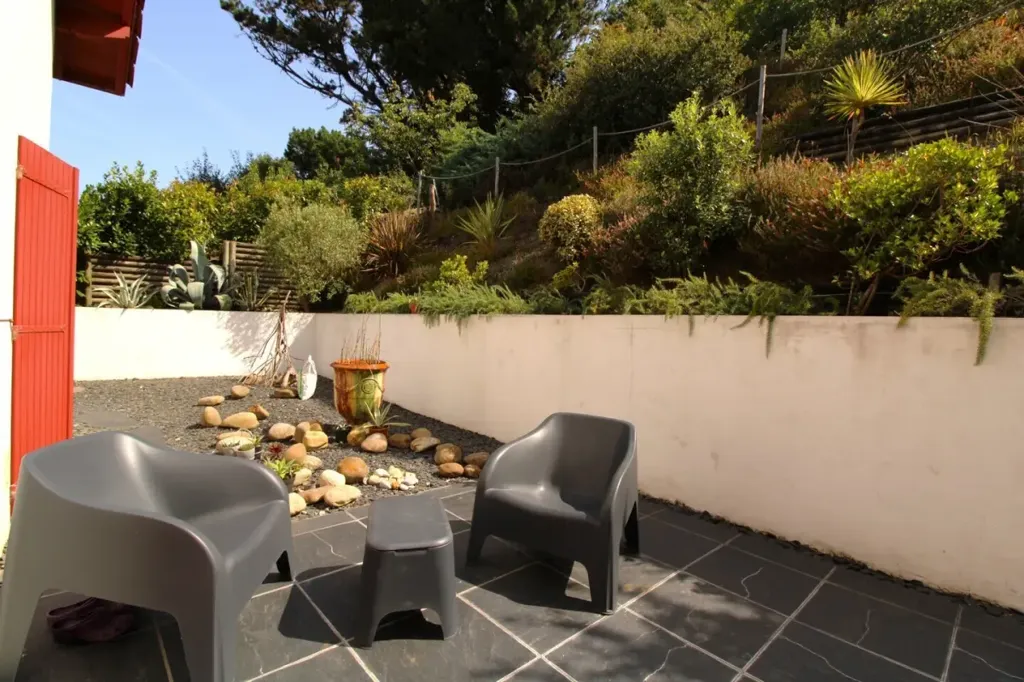 Terrasse - Villa Luxueuse avec Jardin à Ciboure