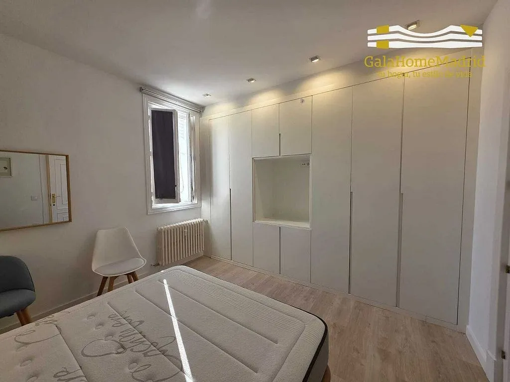 Magamistoad - Modernised Flat with South Light in Trafalgar