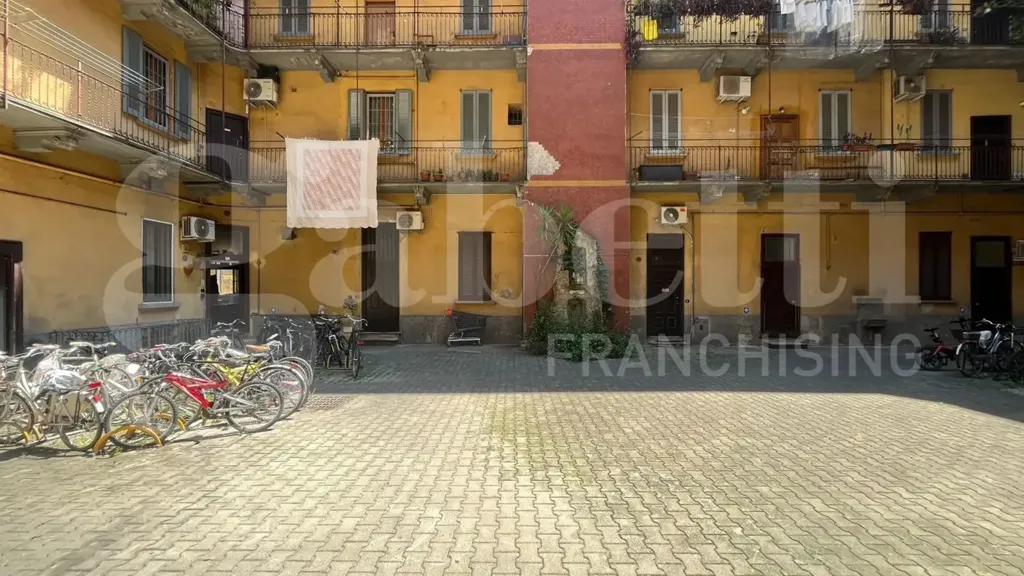 Jardin - Studio with Balcony in Milan