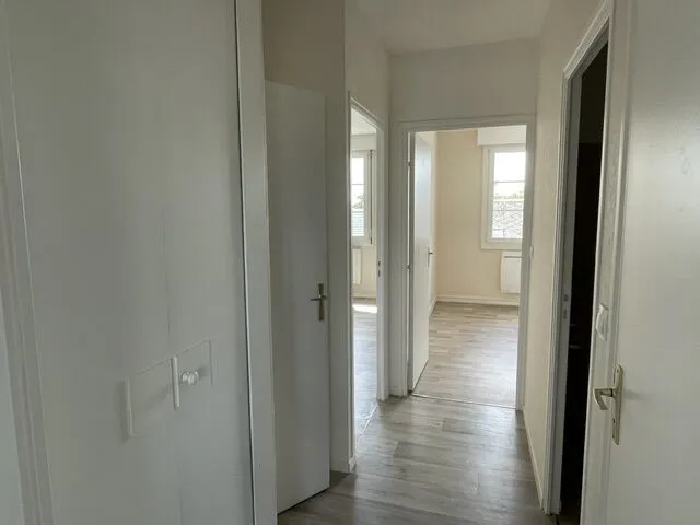 Entrée - Appartement T3 avec Ascenseur et Parking en Centre-Ville