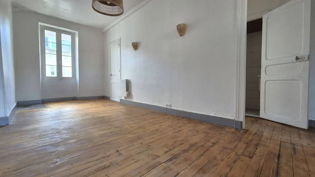 Toad - Duplex Apartment in Pau City Centre
