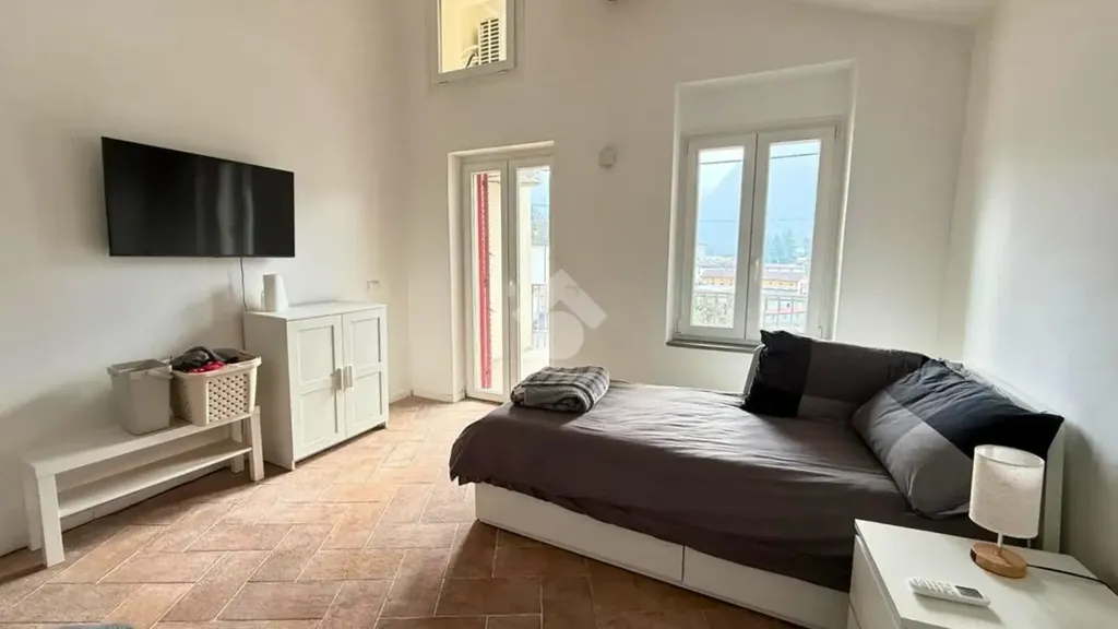 Magamistoad - Rustic Duplex with Terrace in Paratico