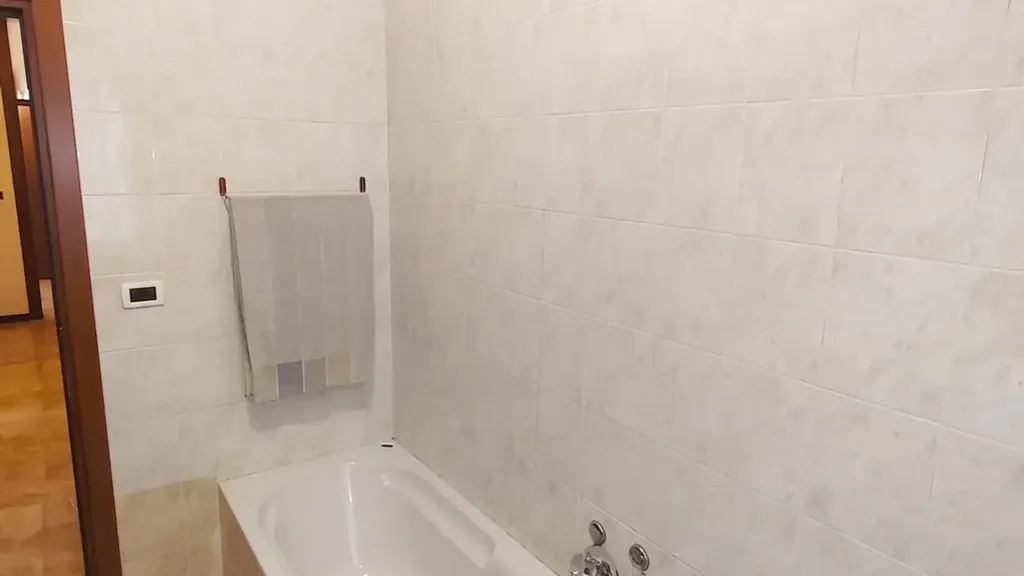 Vannitoad - Spacious Apartment with Terraces in Adria