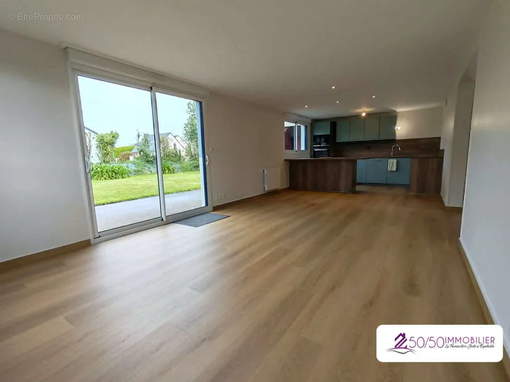 Living Room - Contemporary House with Garden in Sibiril