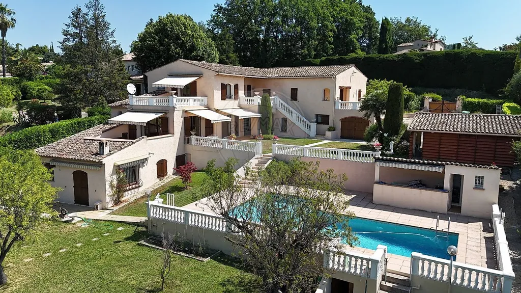 Maison 10 pièces à Saint-Paul-de-Vence
