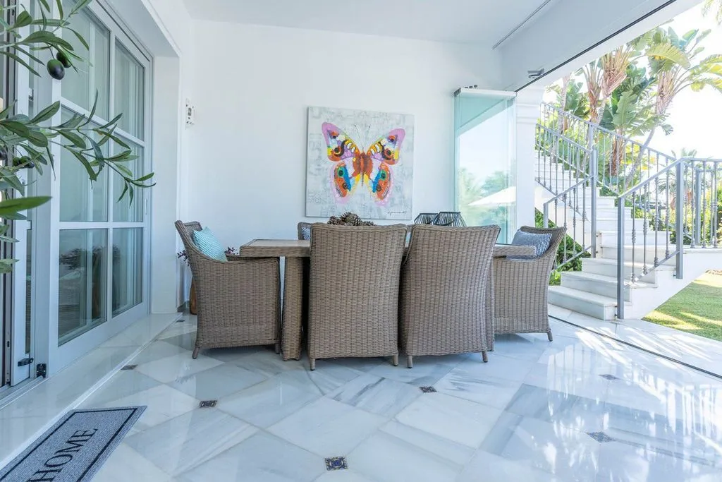 Terrass - Detached House with Pool in Sierra Blanca, Marbella