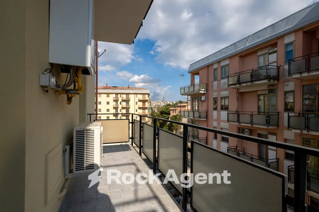 Balcon - Modernised Apartment with Balcony in Catanzaro