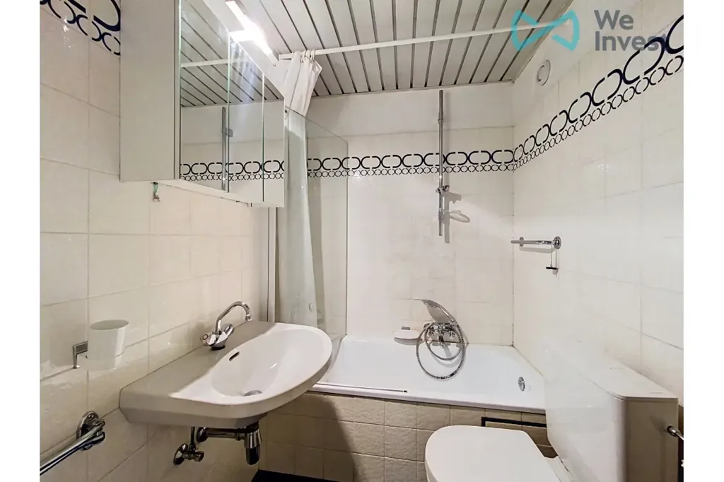Salles de bain - Studio avec Terrasse et Piscine à Watermael-Boitsfort