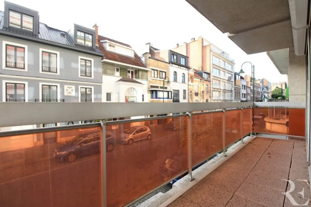 Balcone - Apartment to Refresh with Parking in Uccle
