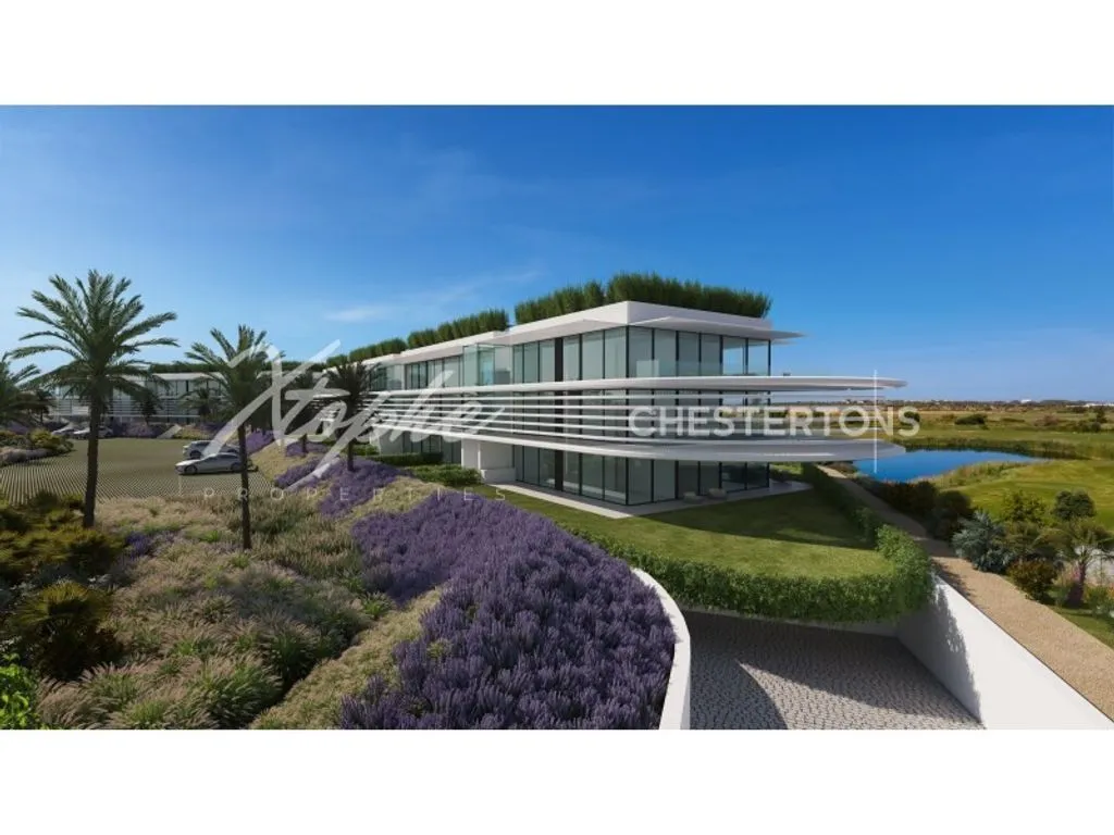 Luxury Penthouse with Pool in Vilamoura