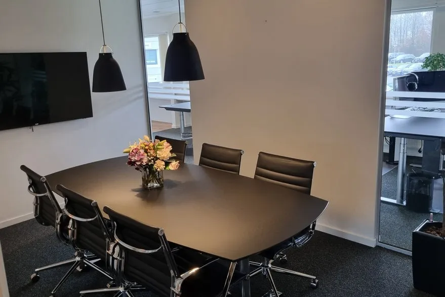 Kabinet - Office Space near Scandic Hotel in Central Location