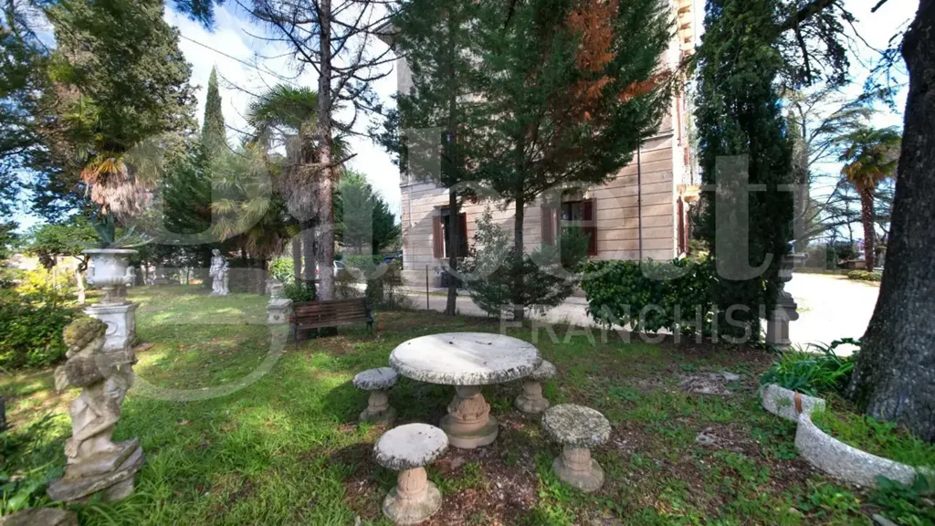 Jardin - Liberty-Style Apartment with Garden in Bevagna