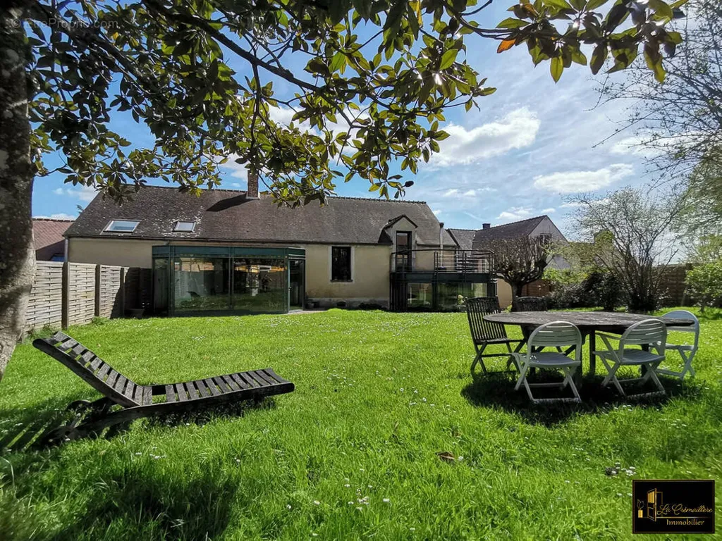 Jardin - Maison historique avec verrières à Sainte-Mesme