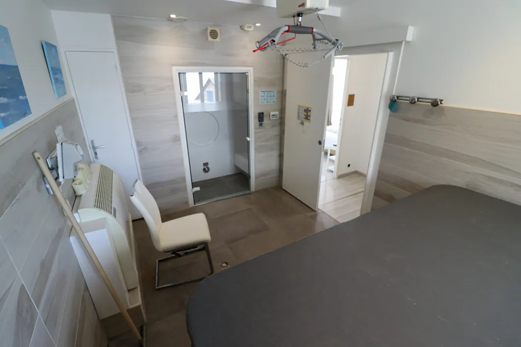 Magamistoad - Rustic Stone House with Spa in Madranges