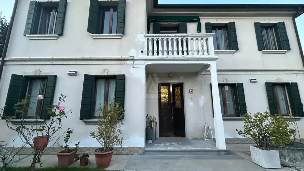 facade
