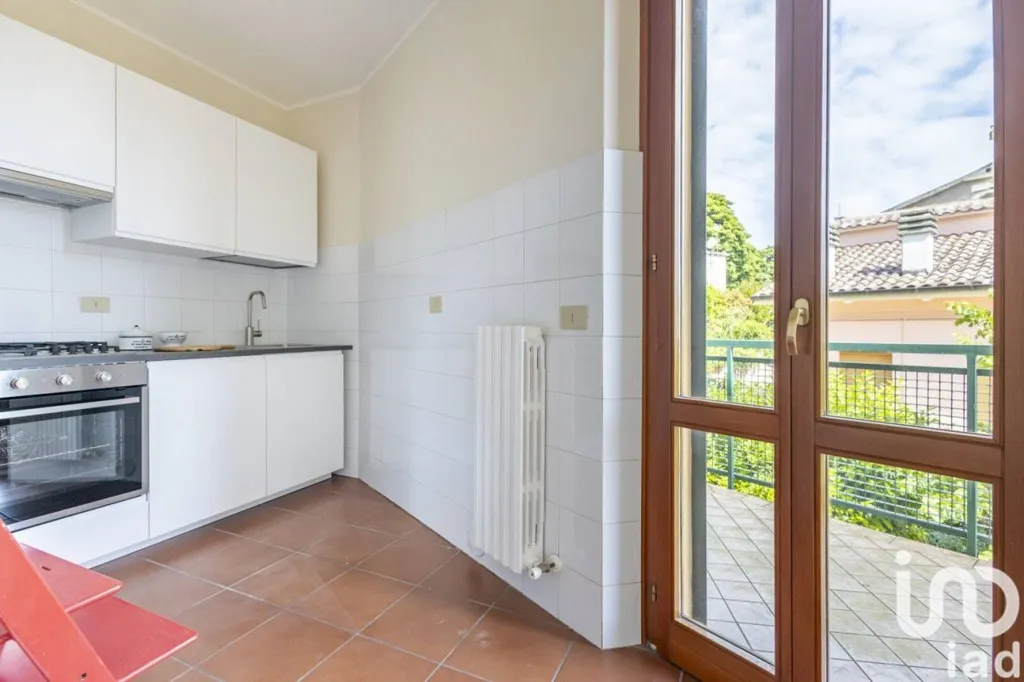 Köök - Spacious House with Balcony in Serra Sant'Abbondio