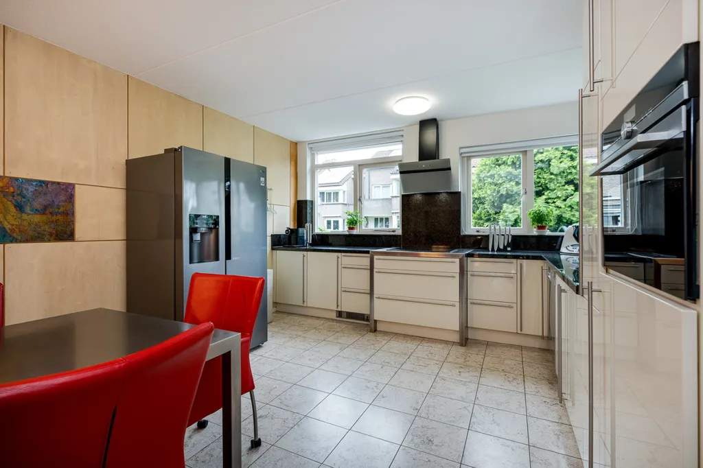 Cucina - Herrenhaus with Waterfront in Voorschoten