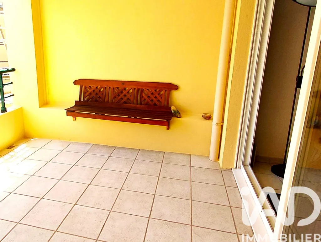 Rõdu - Bright 3-Bedroom Apartment with Terrace in Saint-Raphaël