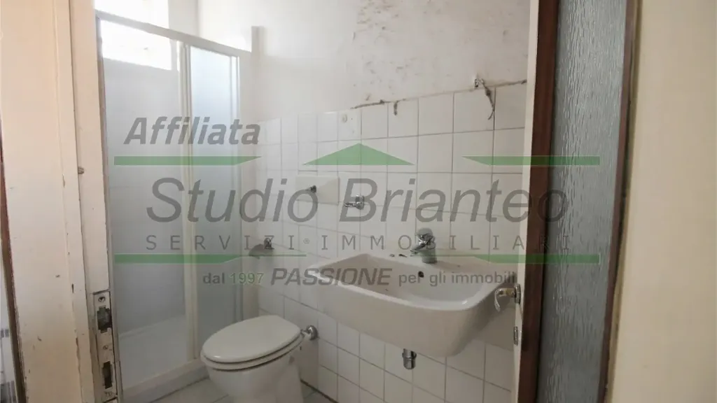 Salles de bain - Historic Courtyard House in Seregno
