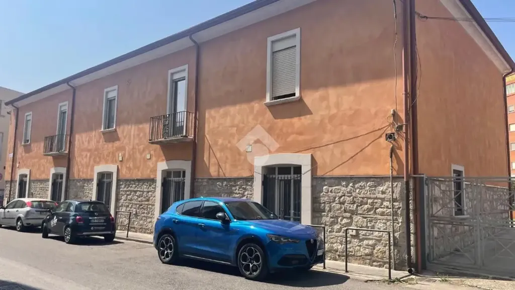 Välivaade - Commercial Unit with Recent Renovation in Benevento