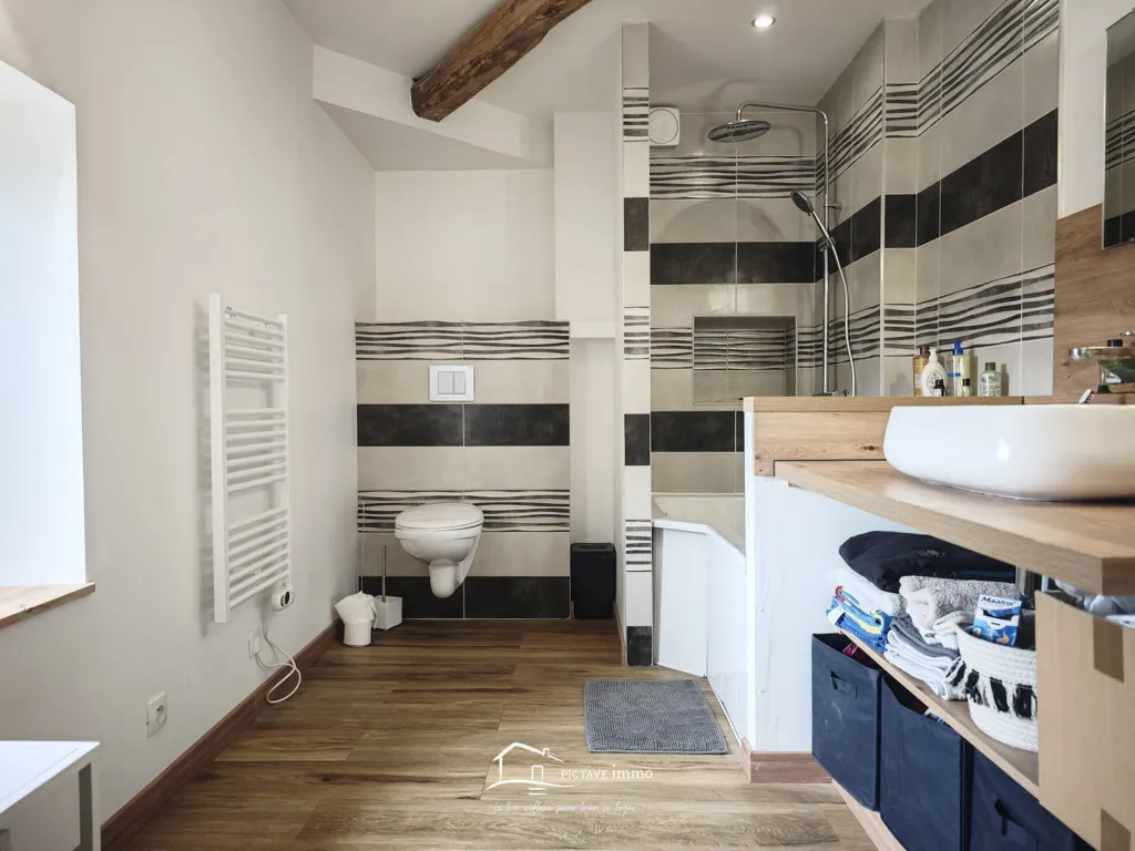 Bathrooms - Charming House with Garden in Lezay