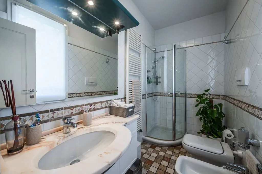 Bagni - Luxury Villa with Pool in Pianoro, Emilia-Romagna