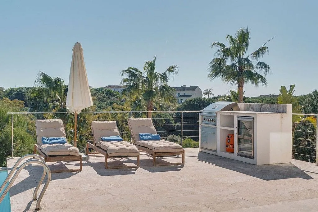 Pool - Chalet with Pool and Terrace in Sotogrande
