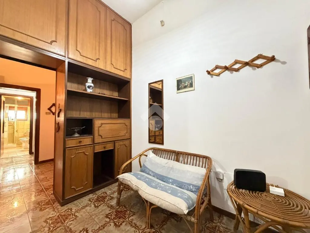 Entrée - Ground Floor Trilocale in University Area, Lecce