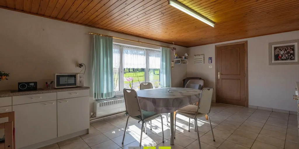 Söögituba - Detached House with Garden in Neeroeteren