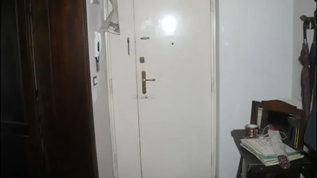 Esik - Apartment with Terrace in Pistoia
