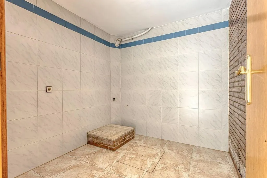 Bathrooms - Luxury Detached House with Terrace in Igualada