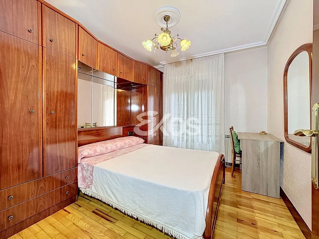 Chambres - Apartment with Balcony in Erguin, Mondragón