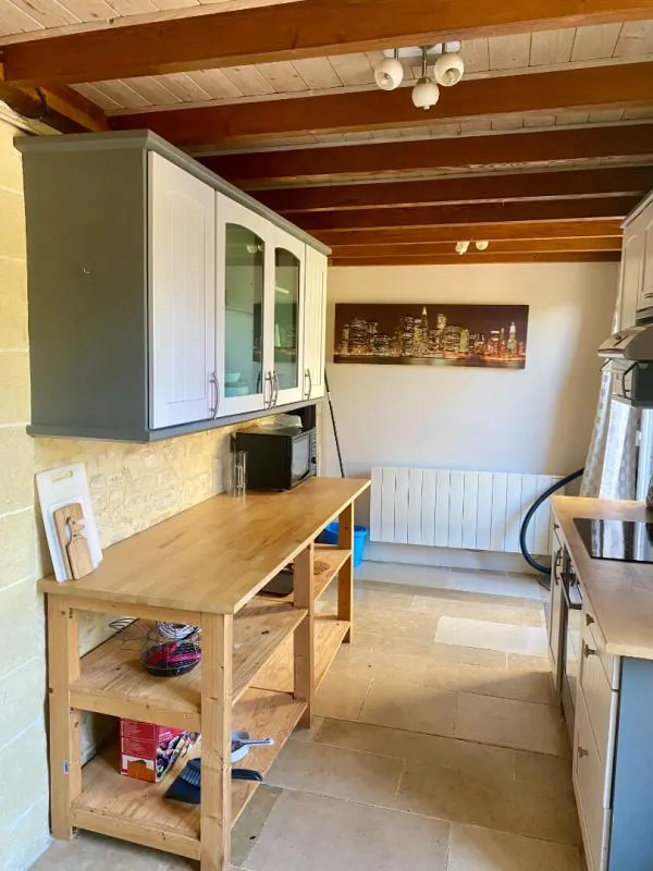 Kitchen - Authentic Stone House in Colombiers-sur-Seulles