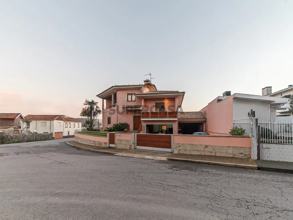 Välivaade - Detached House with Pool in Fiães