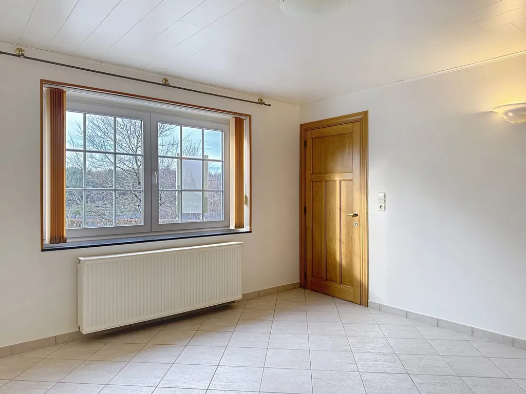 Toad - Apartment with Shared Garden in Houffalize