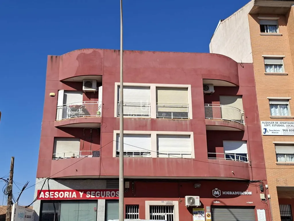 Exterior - Spacious Flat with Terrace in Murcia