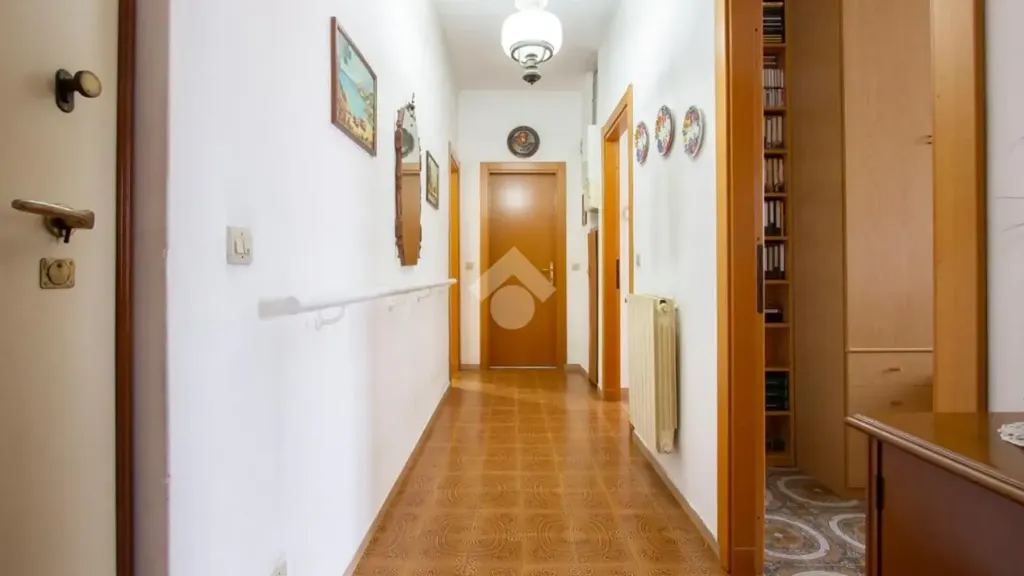 hallway_entrance