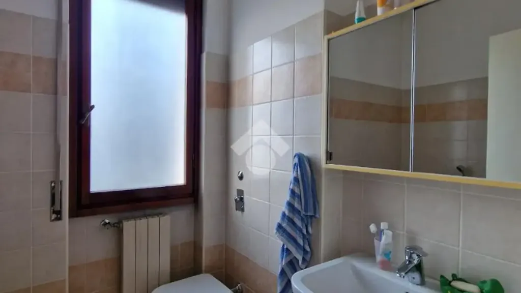 Salles de bain - Five-Bedroom Apartment with Balcony in Milan