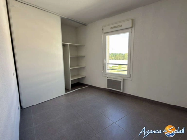 Pièces - Appartement T3 Récemment Construit avec Terrasse à Saint-Cyprien